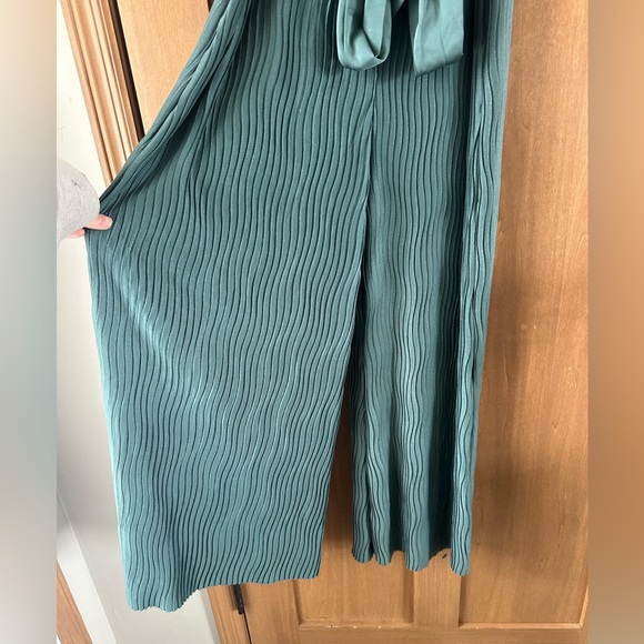 NWT Anthropologie Turquoise Marina Plisse Jumpsuit size M - Picture 3 of 15